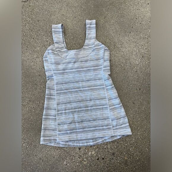 Lululemon scoop back tank - Picture 4 of 5